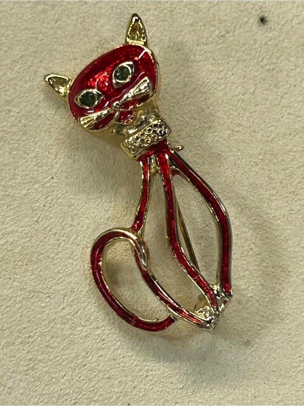 Cute vintage red enamel kitty cat